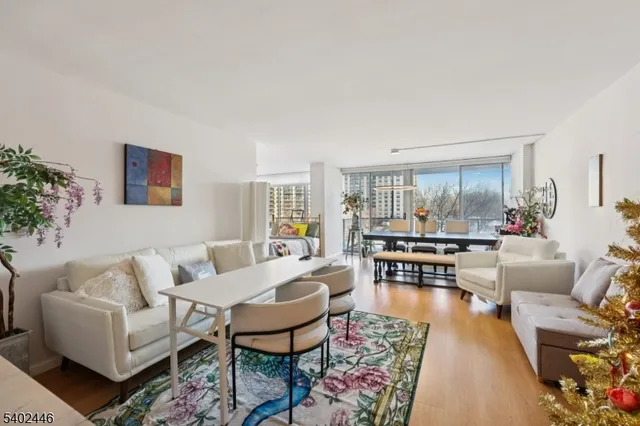 $354,000 | 1 Claridge Drive, Unit 503, Verona, NJ 07044