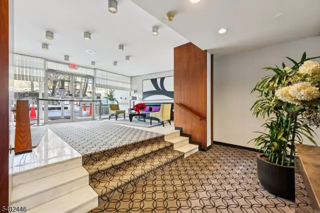 $354,000 | 1 Claridge Drive, Unit 503, Verona, NJ 07044