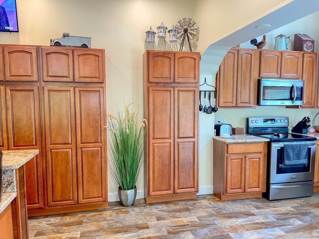 198 South Royalston Road Athol, MA 01331 - Photo 14 of 41