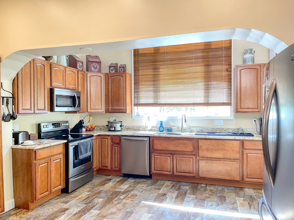 198 South Royalston Road Athol, MA 01331 - Photo 15 of 41