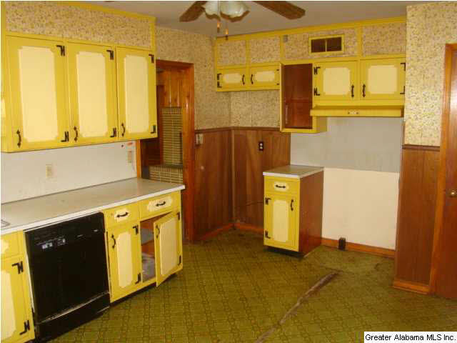 717 Martinwood Road Birmingham, AL 35235 - Photo 7 of 11