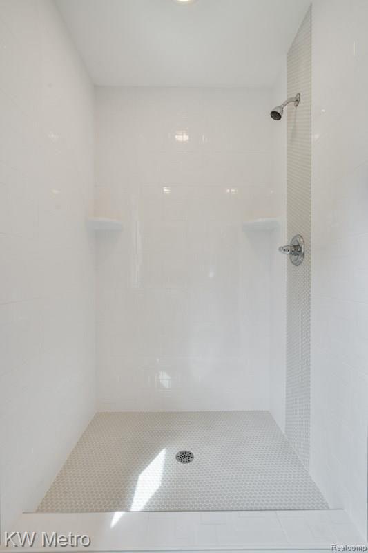 837 Columbia Road Berkley, MI 48072 - Photo 18 of 26 dsc01782-dsc01786 (1).jpg
