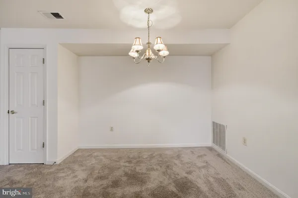 $265,000 | 3860 Normandy Drive, Unit 3D, Hampstead, MD 21074