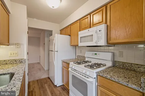 $265,000 | 3860 Normandy Drive, Unit 3D, Hampstead, MD 21074