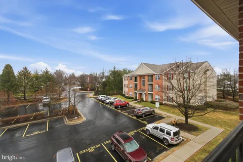 $265,000 | 3860 Normandy Drive, Unit 3D, Hampstead, MD 21074