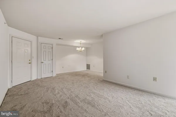 $265,000 | 3860 Normandy Drive, Unit 3D, Hampstead, MD 21074