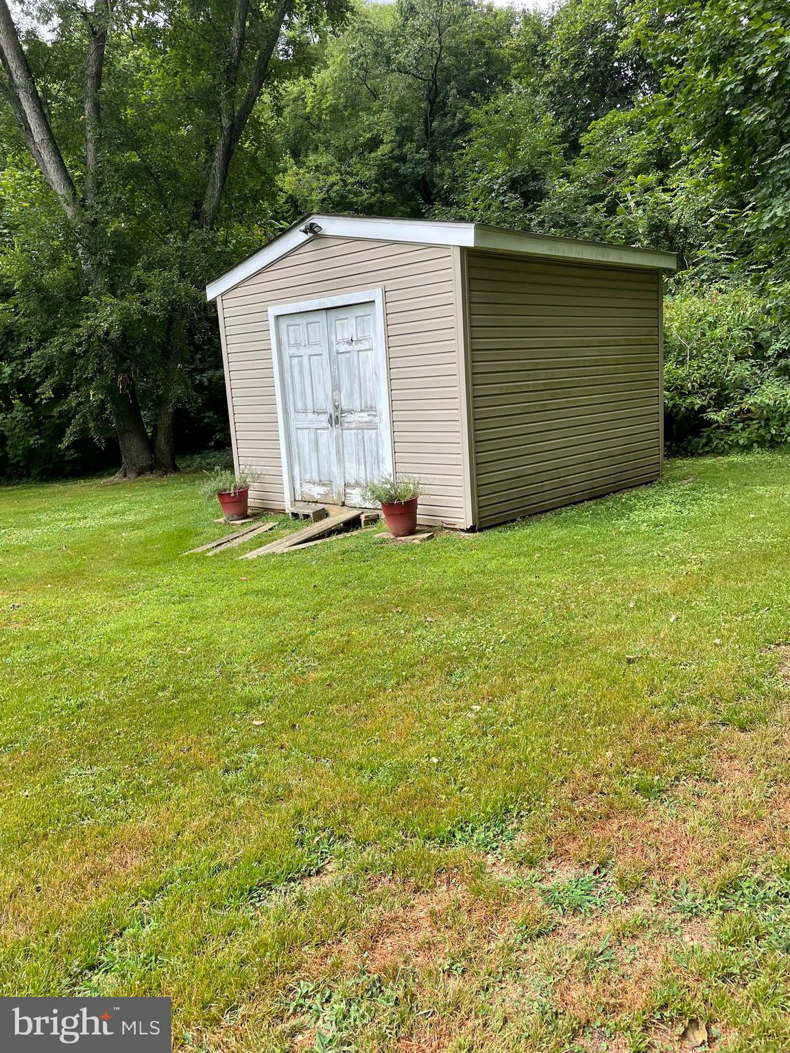 325 Warwick Road Deptford, NJ 08096 - Photo 21 of 29 Shed