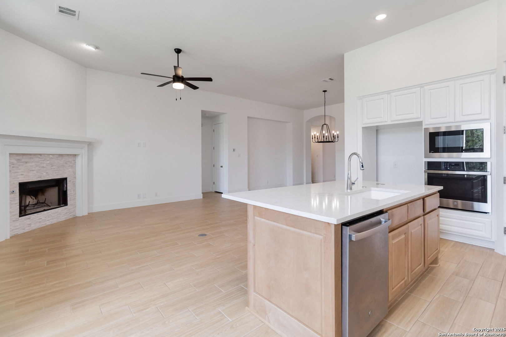 2916 Edinburgh Bulverde, TX 78163 - Photo 14 of 35