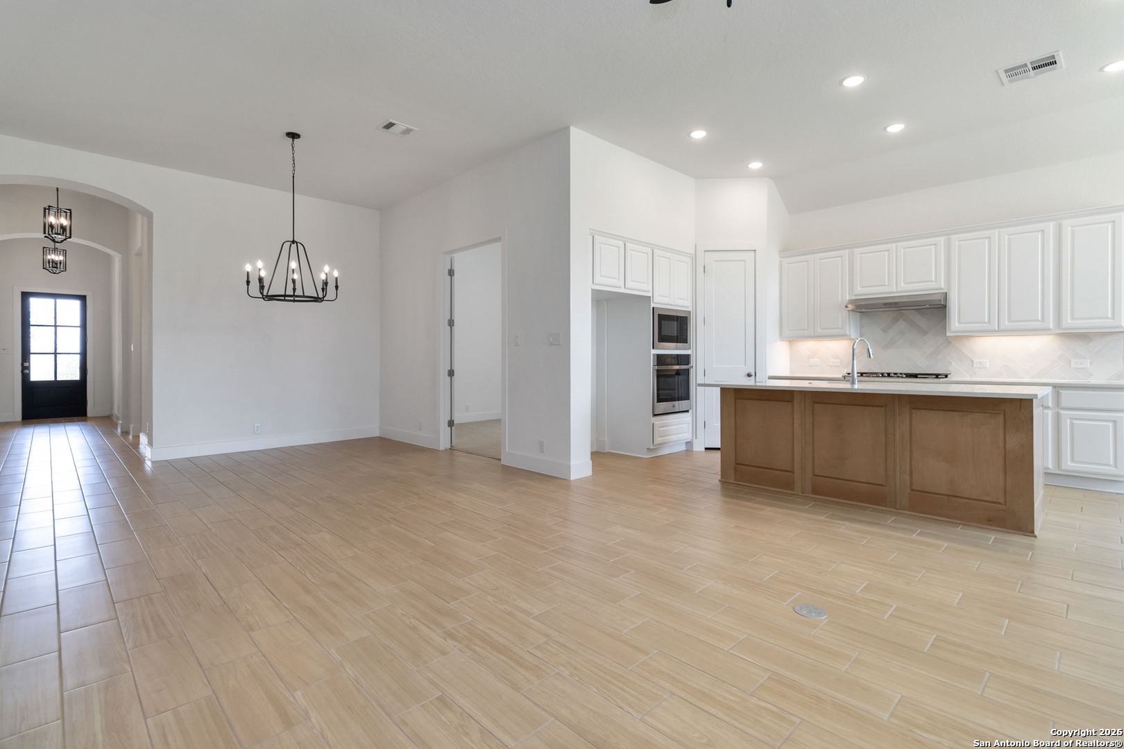 2916 Edinburgh Bulverde, TX 78163 - Photo 6 of 35