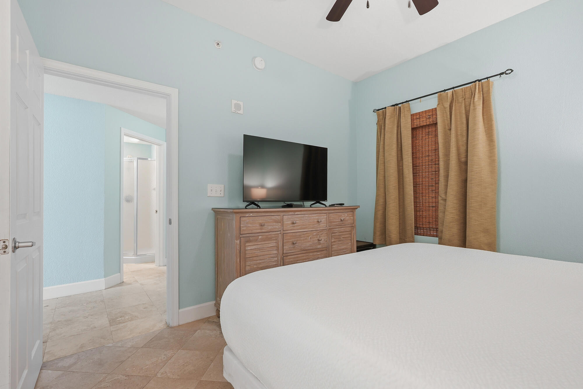 16819 Front Beach Road, Unit 2916 Panama City Beach, FL 32413 - Photo 15 of 45 Bedroom