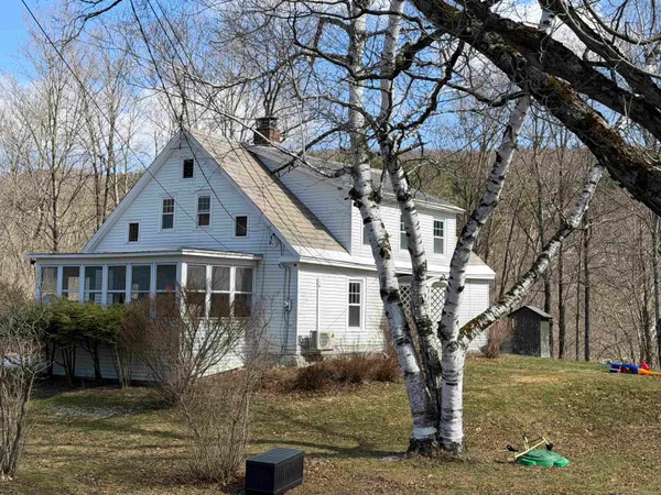 $329,900 | 180 North Street, Middletown Springs, VT 05757