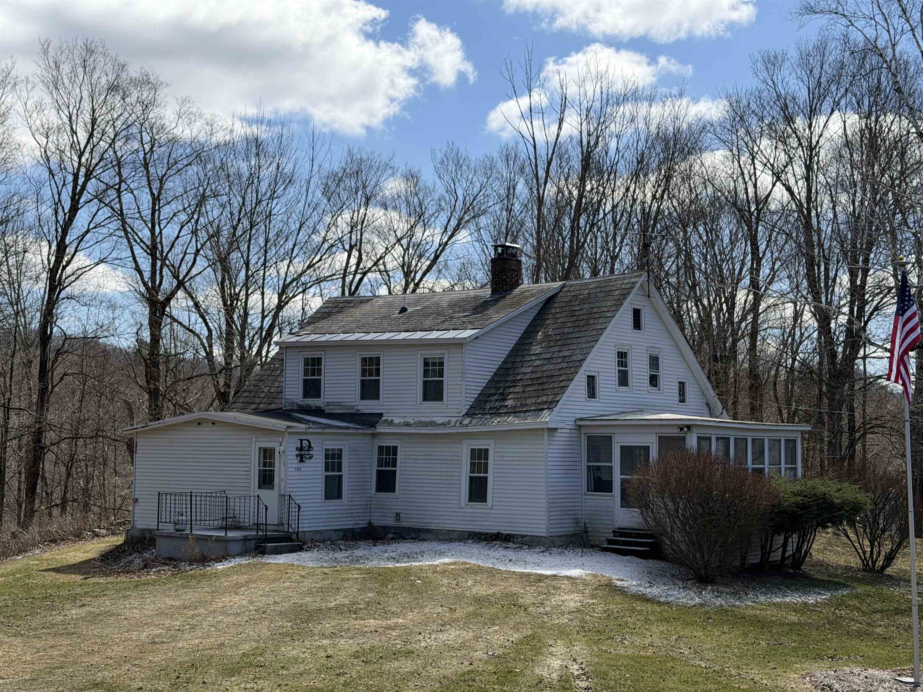 180 North Street Middletown Springs, VT 05757 - Photo 2 of 28