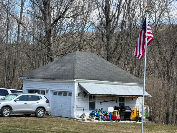 $329,900 | 180 North Street, Middletown Springs, VT 05757