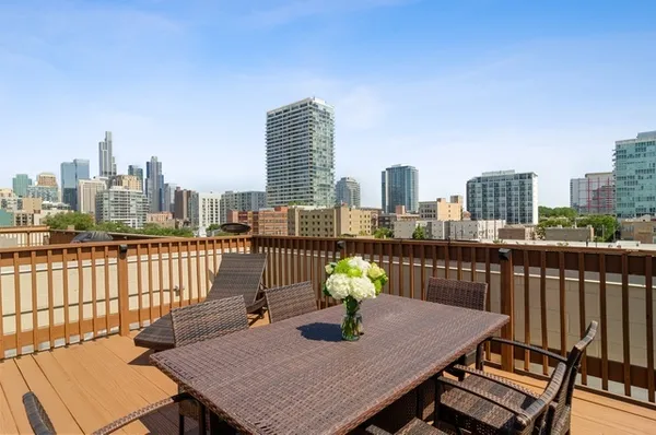 $3,000 | 1841 South State Street, Unit 2, Chicago, IL 60616
