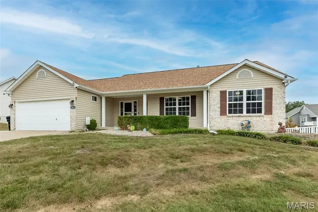 $365,000 | 1873 Autumn Trail Drive, Wentzville, MO 63385