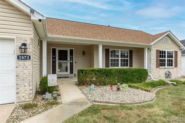$365,000 | 1873 Autumn Trail Drive, Wentzville, MO 63385