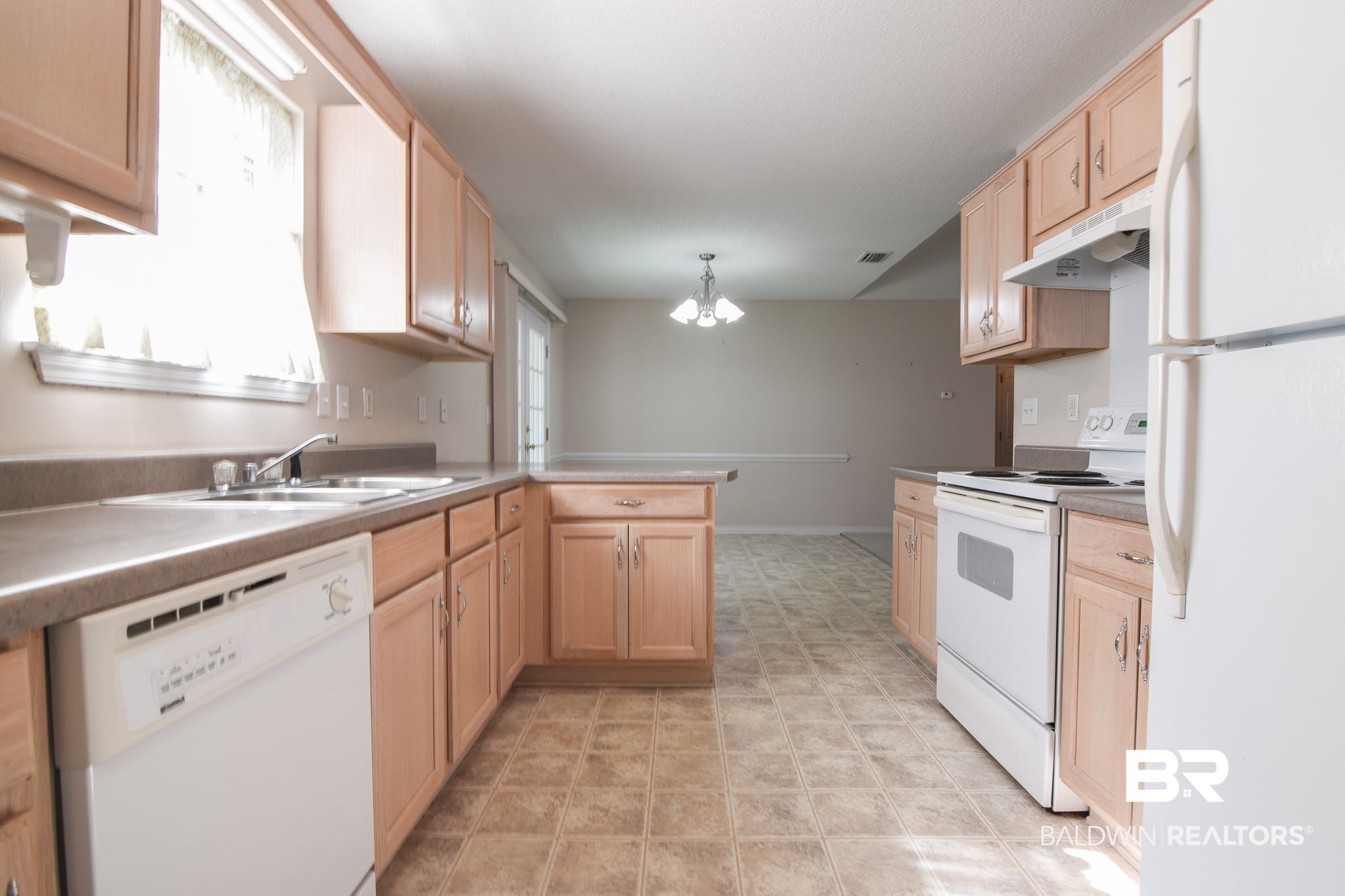 514 Meadow Lane Foley, AL 36535 - Photo 6 of 15