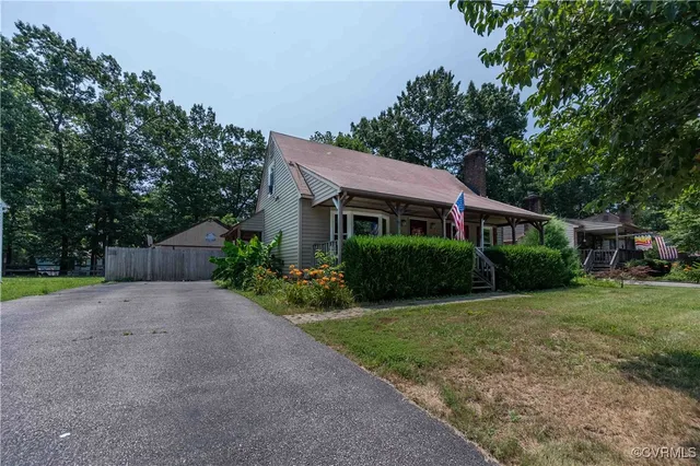 $305,000 | 9323 Edington Drive, North Chesterfield, VA 23237