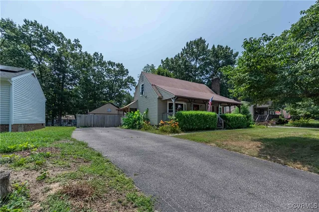 $305,000 | 9323 Edington Drive, North Chesterfield, VA 23237