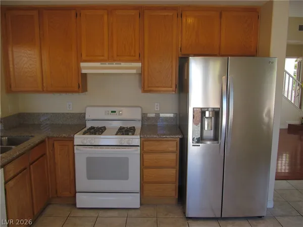 $2,040 | 900 Windhook Street, Las Vegas, NV 89144