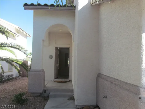 $2,040 | 900 Windhook Street, Las Vegas, NV 89144