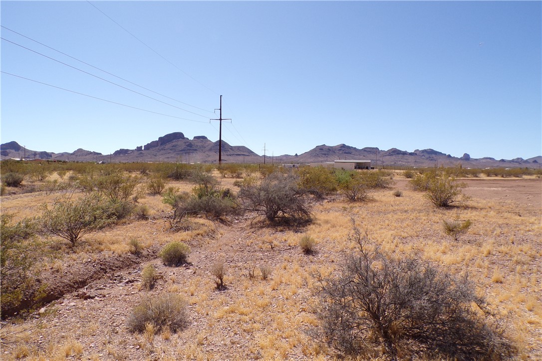 1193 South Dragoon Road Golden Valley, AZ 86413 - Photo 16 of 48 Gallery Image 16
