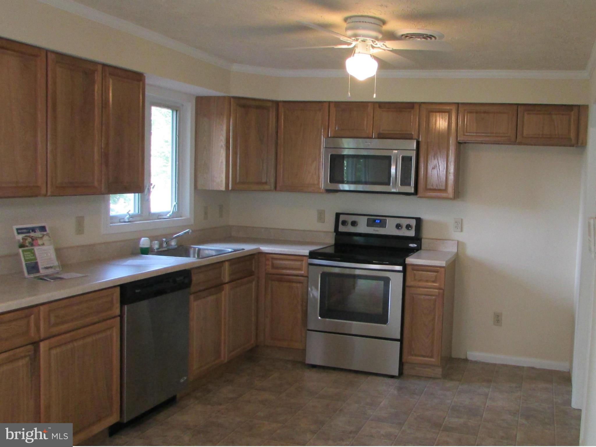 4804 Ridge Road Mount Airy, MD 21771 - Photo 11 of 25 Kitchen