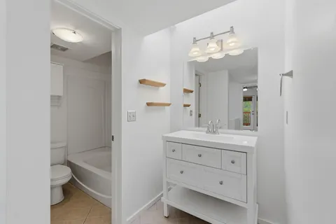 $435,000 | 940 Gale Lane, Unit 149, Nashville, TN 37204