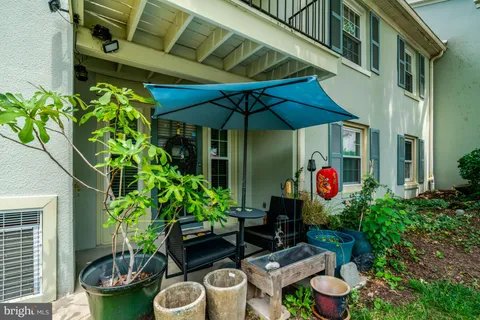 $270,000 | 8360 Dunham Court, Springfield, VA 22152