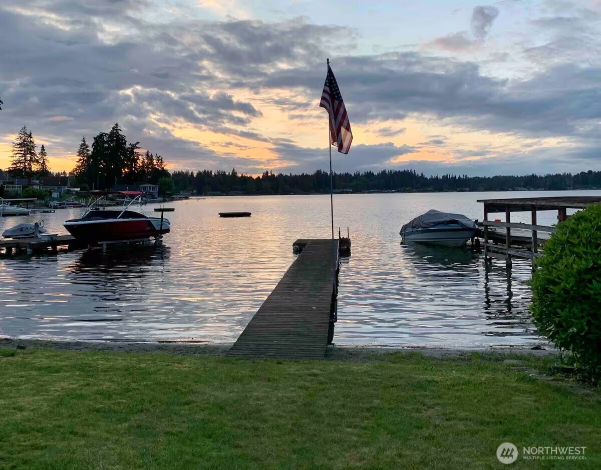 4217 Peninsula Road Stanwood, WA 98292 - Photo 35 of 38