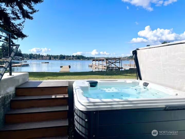 4217 Peninsula Road Stanwood, WA 98292 - Photo 5 of 38