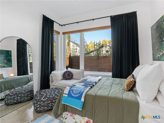 $746,000 | 512 Sacramento Drive, Unit A, Austin, TX 78704