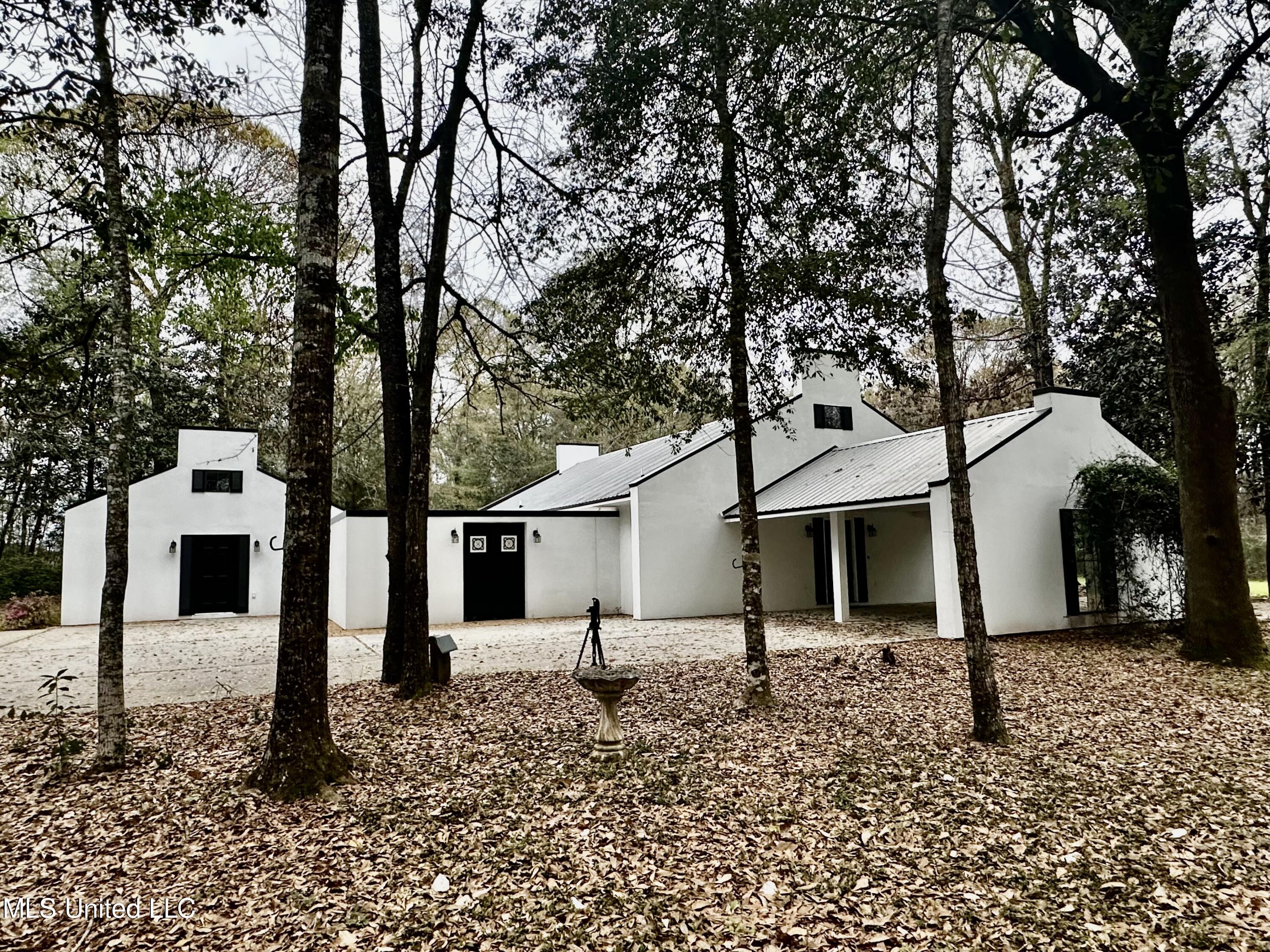 26265 Polktown Road Lucedale, MS 39452 - Photo 4 of 28 IMG_4660
