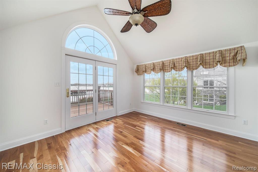 24777 Reeds Pointe Drive, Unit 33 Novi, MI 48374 - Photo 4 of 26
