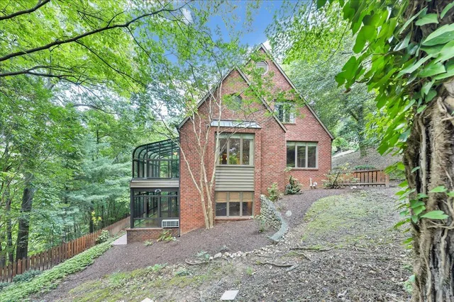 $799,000 | 3501 Peakwood Drive Southwest, Roanoke, VA 24014