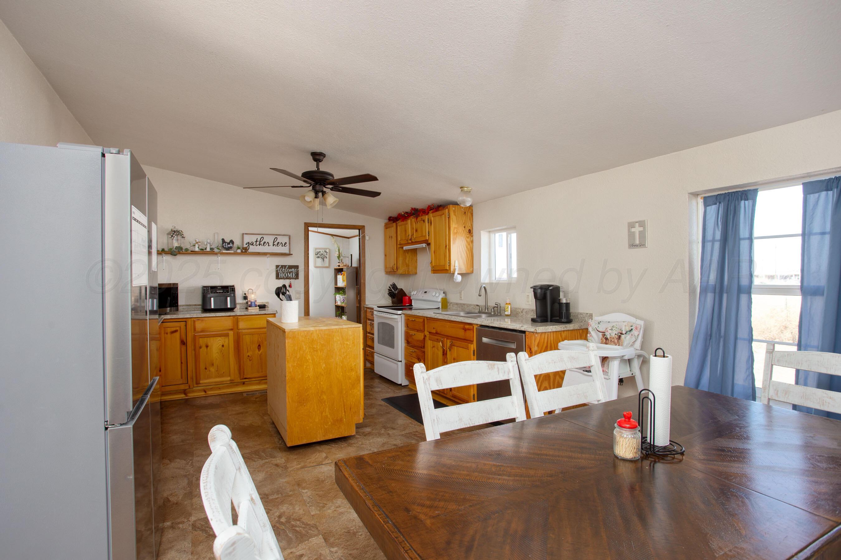 6708 Tucker Road Amarillo, TX 79118 - Photo 5 of 21 27