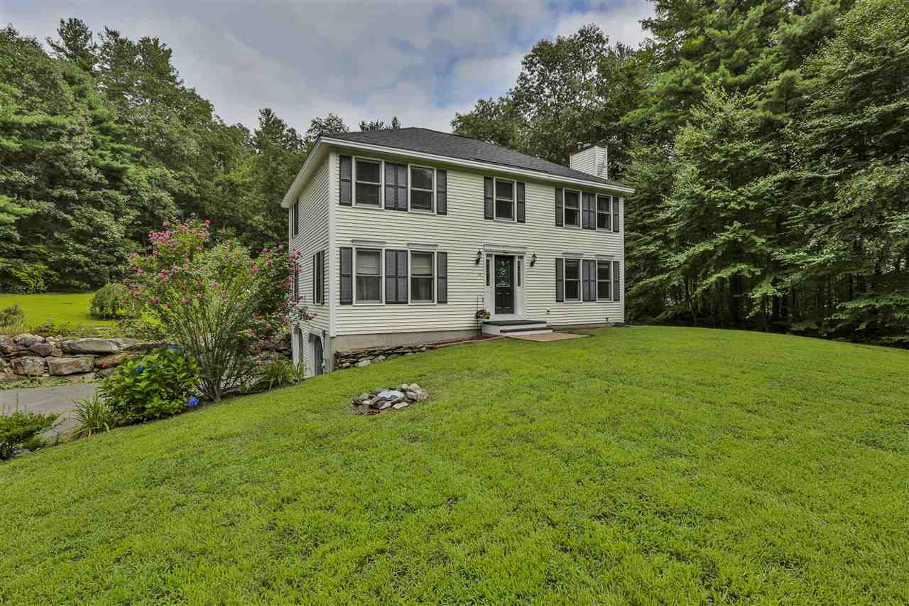 54 Naticook Road Merrimack, NH 03054 - Photo 2 of 36