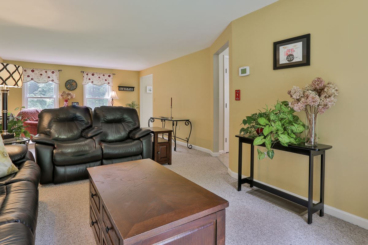 54 Naticook Road Merrimack, NH 03054 - Photo 16 of 36