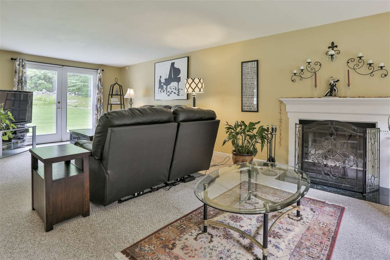 54 Naticook Road Merrimack, NH 03054 - Photo 19 of 36