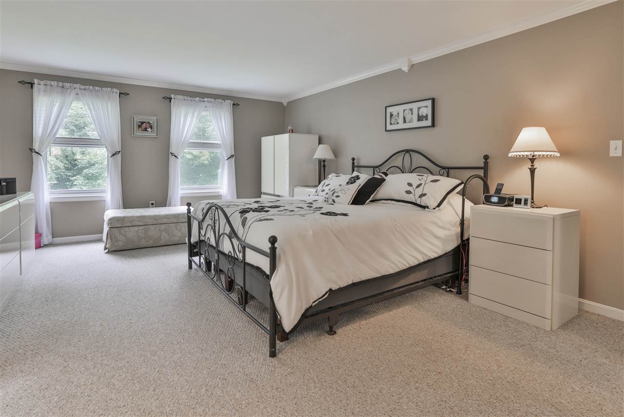 54 Naticook Road Merrimack, NH 03054 - Photo 24 of 36