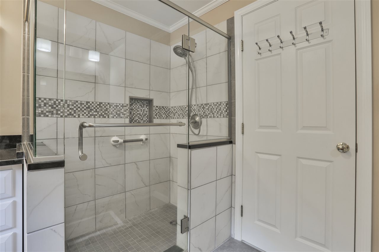 54 Naticook Road Merrimack, NH 03054 - Photo 27 of 36