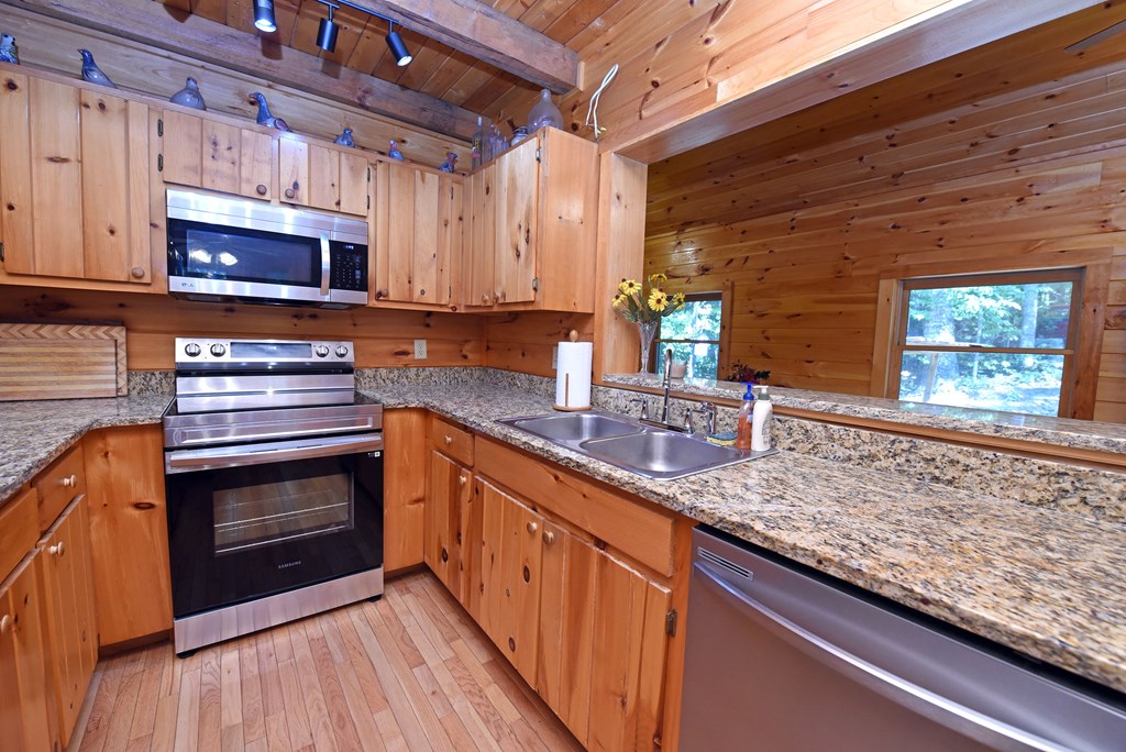 425 Bruce Mountain Road Morganton, GA 30560 - Photo 6 of 40 Gallery Image 6