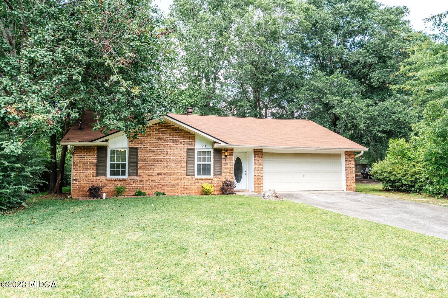 511 Cherokee Court Perry, GA 31069 - Photo 1 of 23 Front of home