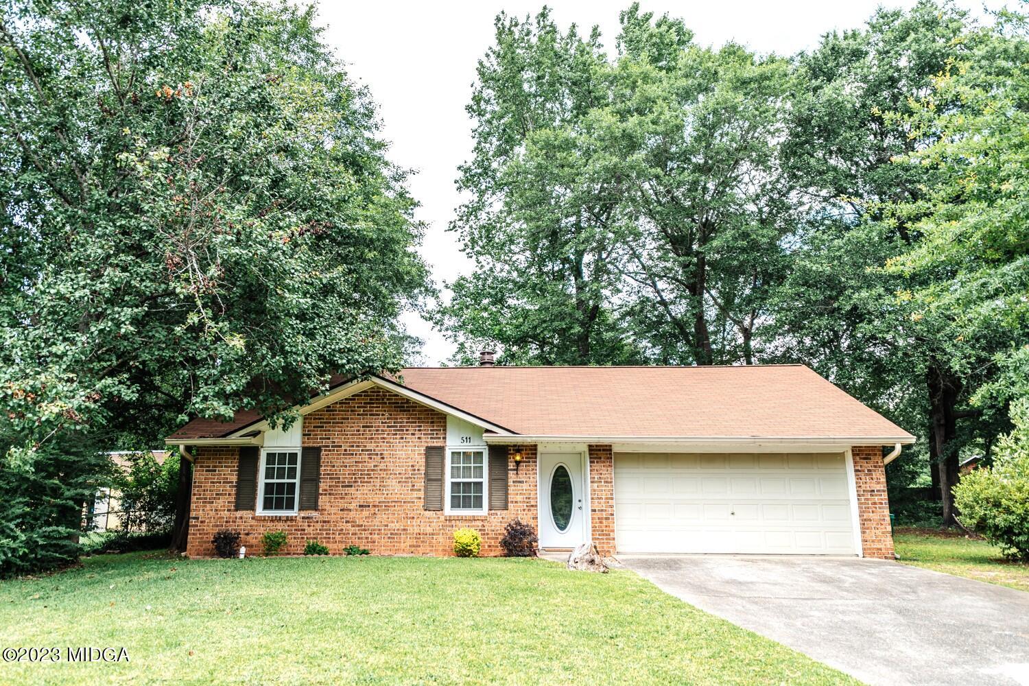 511 Cherokee Court Perry, GA 31069 - Photo 2 of 23 2