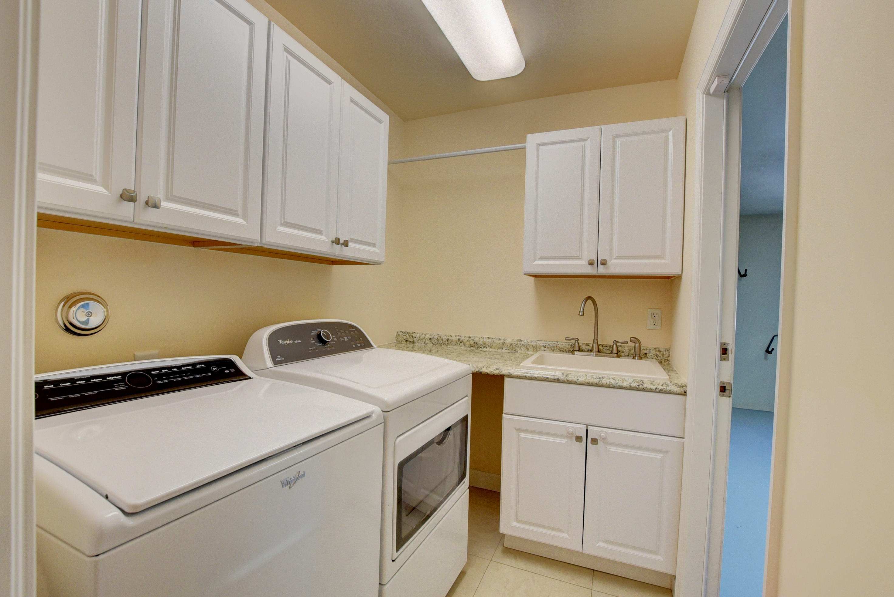 1100 Southwest 3rd Street Boca Raton, FL 33486 - Photo 26 of 41 Laundry Room