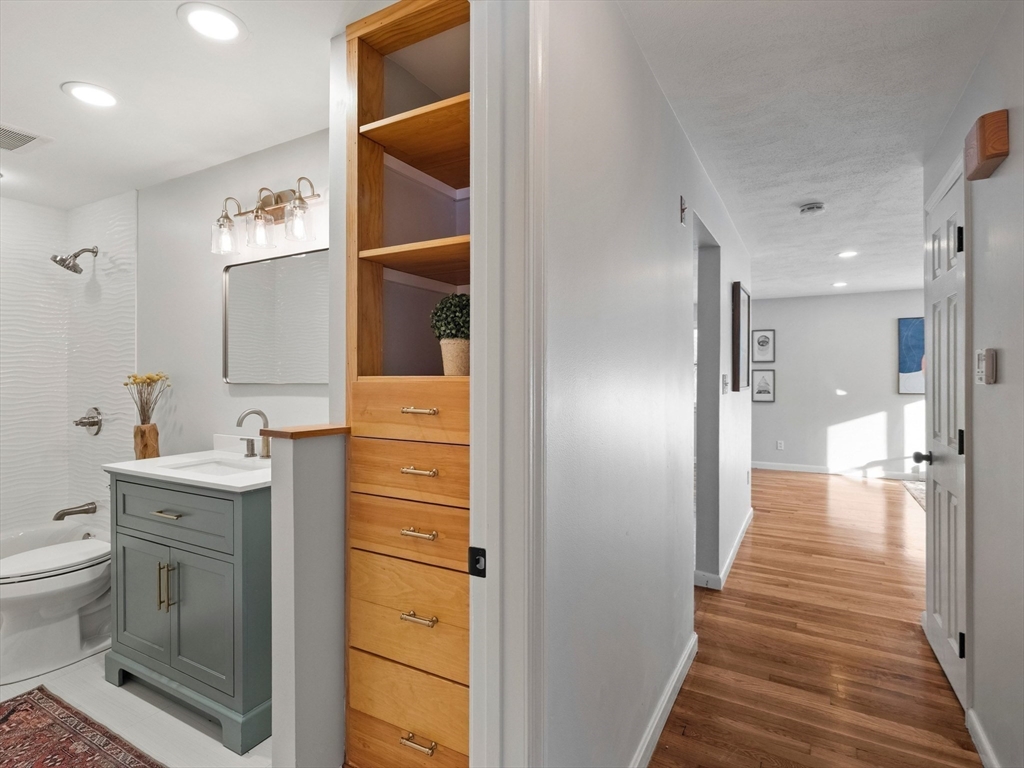 119 Van Norden Road Reading, MA 01867 - Photo 28 of 42