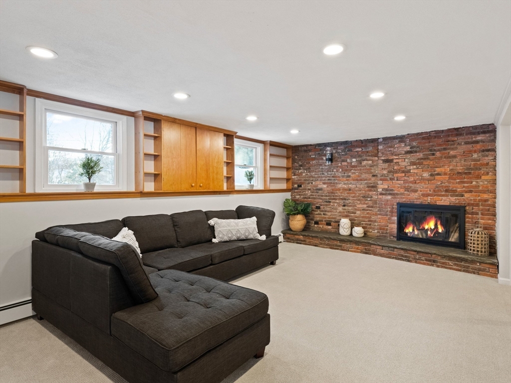 119 Van Norden Road Reading, MA 01867 - Photo 30 of 42