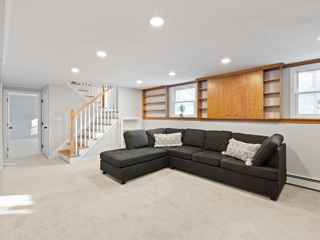 119 Van Norden Road Reading, MA 01867 - Photo 31 of 42