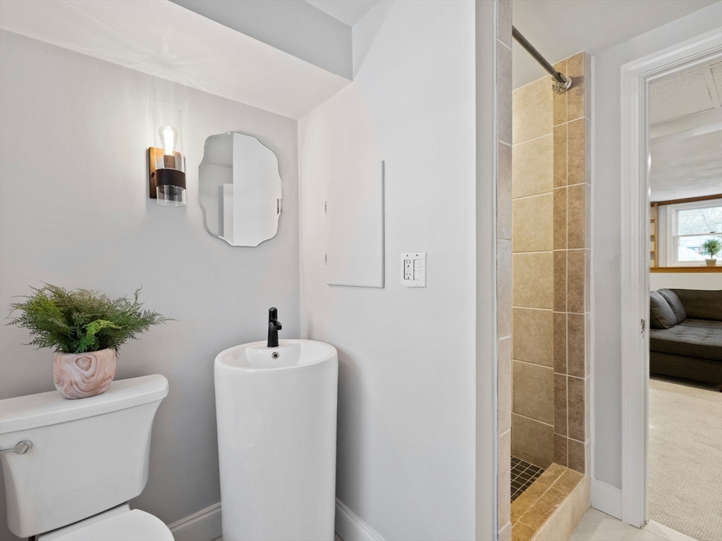 119 Van Norden Road Reading, MA 01867 - Photo 36 of 42