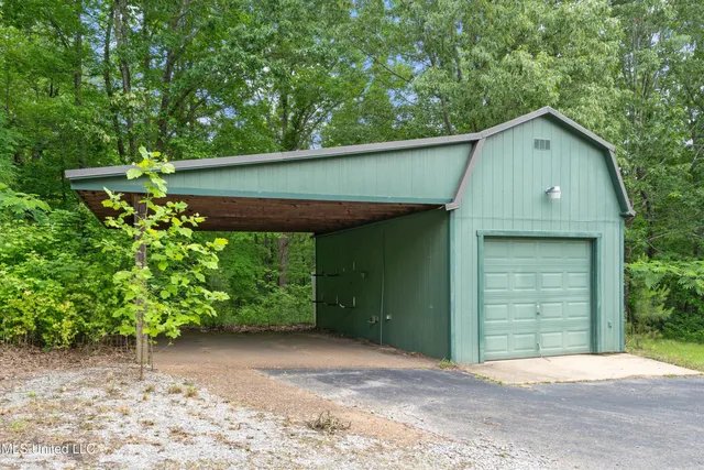 $175,000 | 135 Red Bird Cove, Batesville, MS 38606